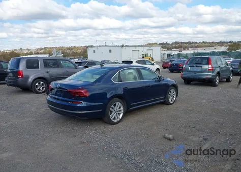 2018 Volkswagen Passat 2.0T Sel Premium из США, поврежденный, VIN 1VWCA7A34JC038369